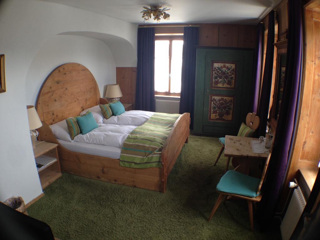 Posta Veglia Hotel Laax Room photo